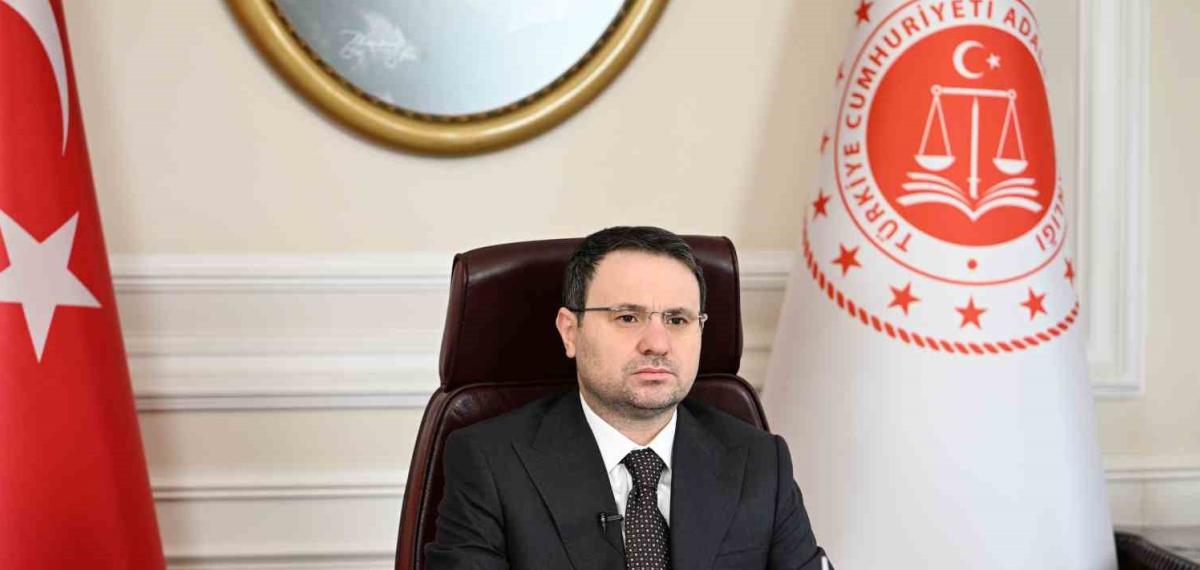 Bakan Gürlek: “Ticari Davaların En Kısa Sürede Sonuca Bağlanması İçin Çalışmalarımızı Kesintisiz Sürdüreceğiz”