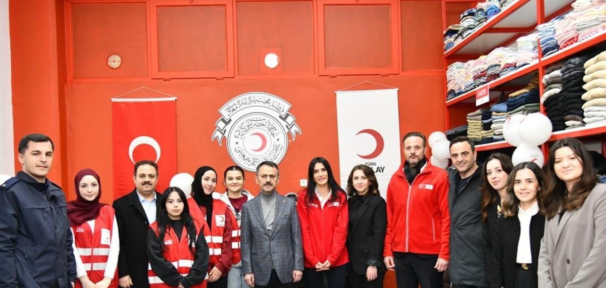 Başiskele’de Dayanışma Mağazası Hizmete Açıldı