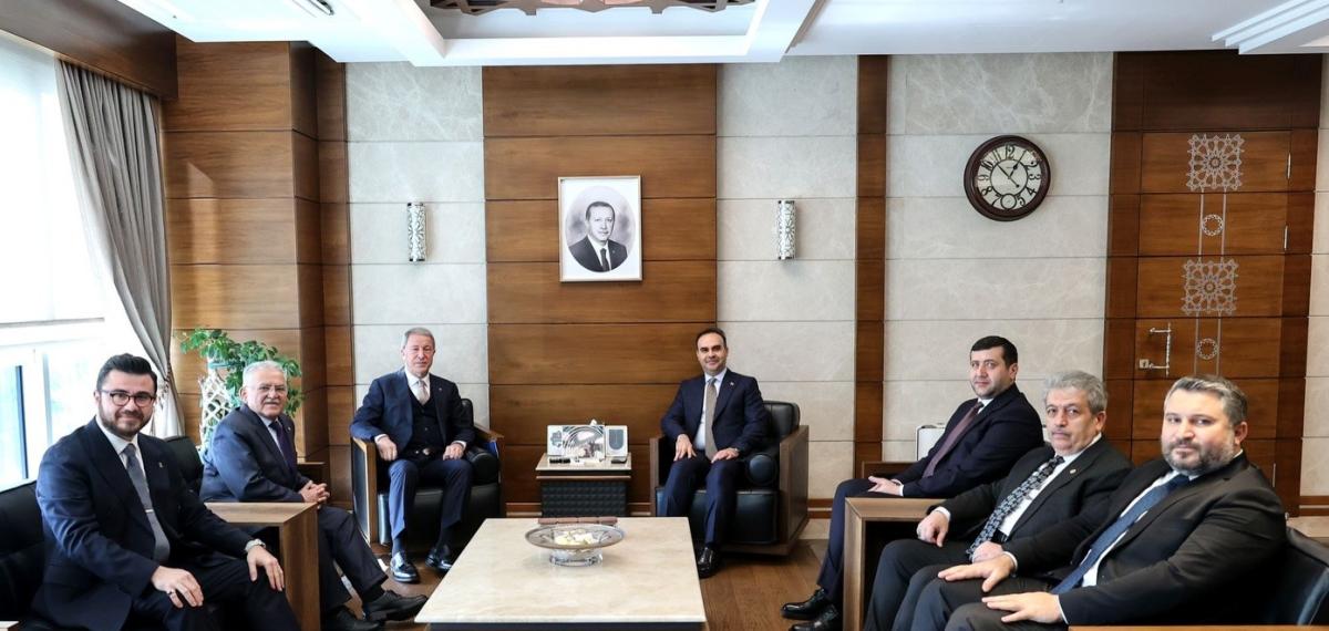 Başkan Büyükkılıç, Bakan Kacır ile Görüştü