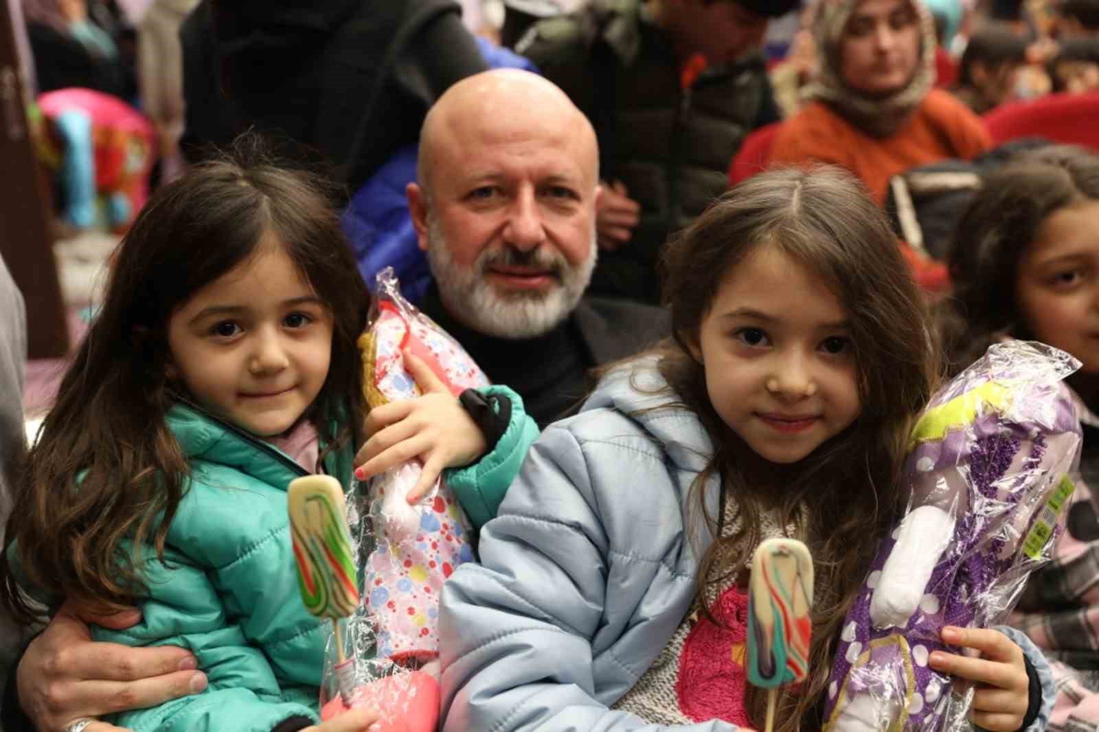 Başkan Çolakbayrakdar: “En Kıymetli Hazinemiz Çocuklarımızın Gülümsemesidir”