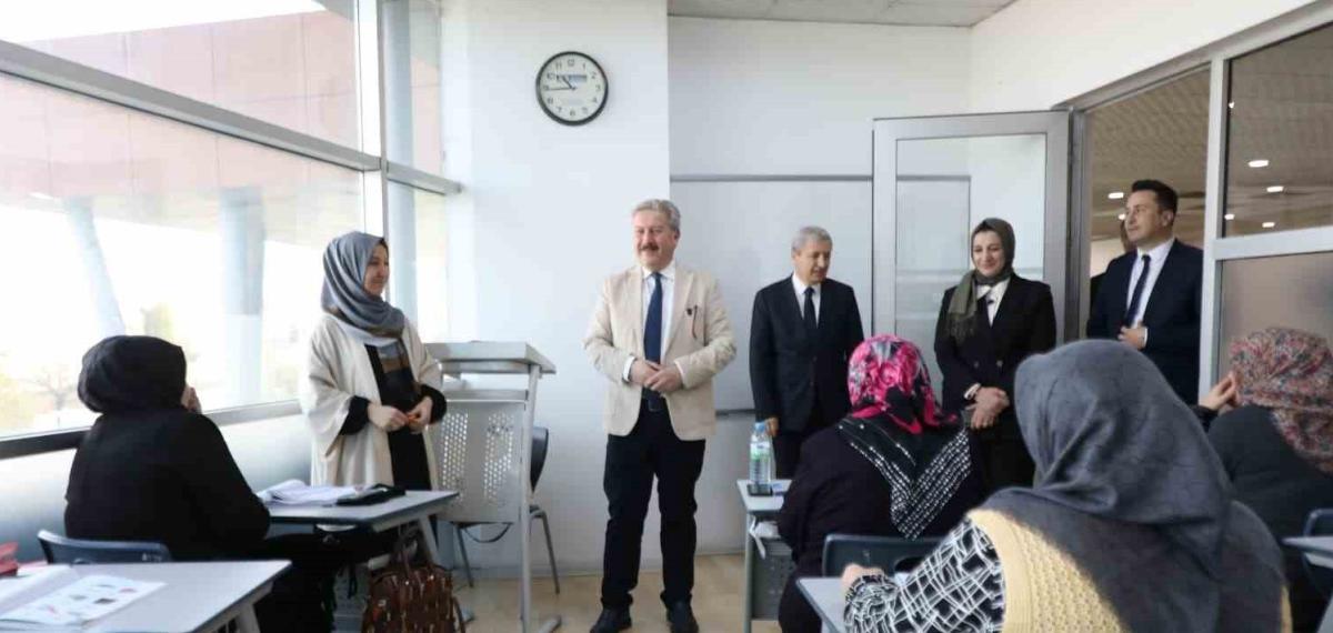 Başkan Palancıoğlu, Sosyal Tesislerde Kursiyerlerle Buluştu