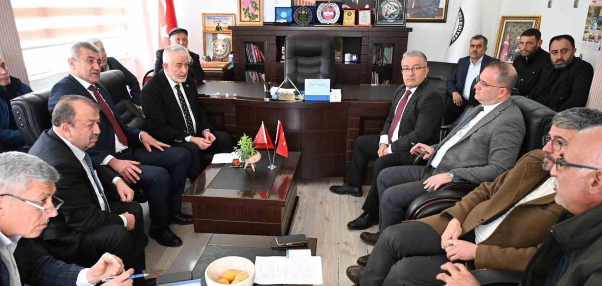 Başkan Şükrü Başdeğirmen Aksu’da Muhtarların Taleplerini Dinledi