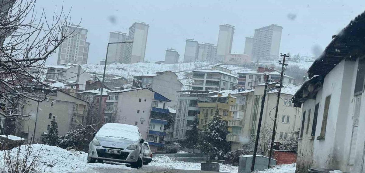 Battalgazi’de Kar Yağışı Sonrası Ekipler Sahada
