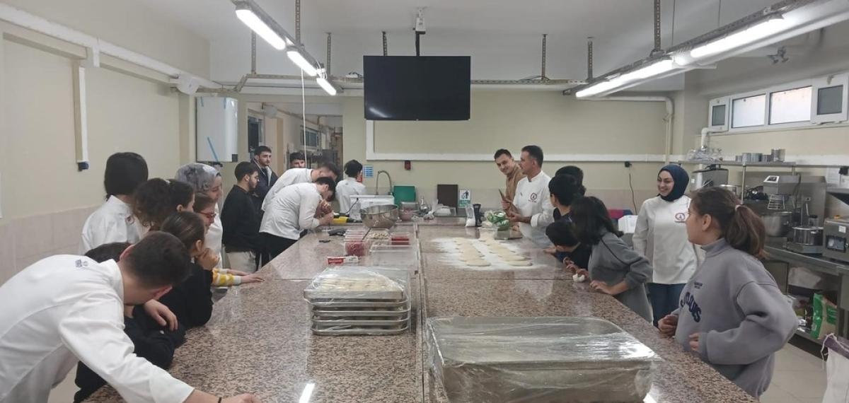 Beun Devrek Meslek Yüksekokulu, Çaycuma Sevgi Evlerini Ağırladı