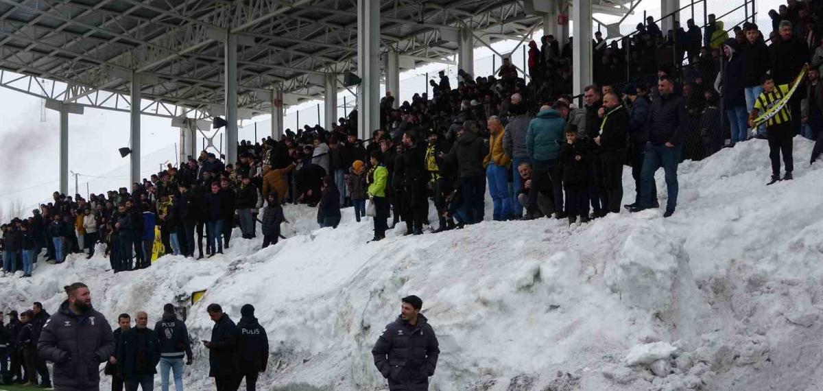 Bitlis Spor 1916 Evinde Puan Kaybetti