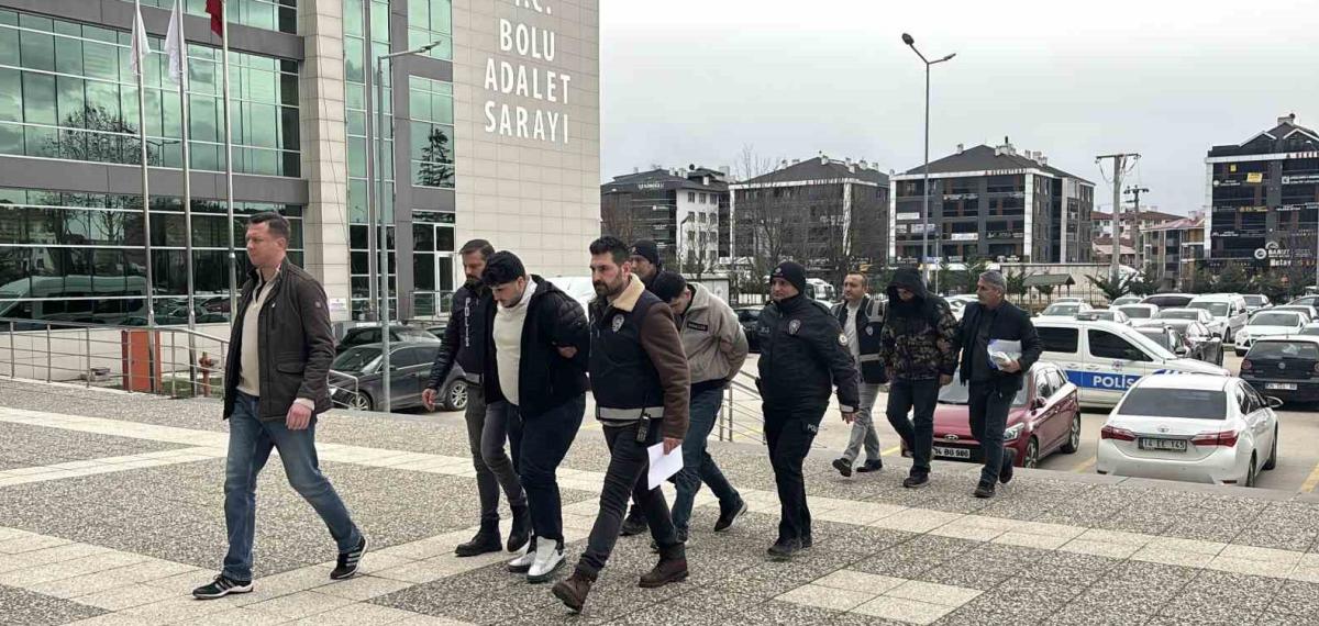 Bolu’da Yaşlı Çifti “Polisiz” Diyerek 2,3 Milyon Lira Dolandırdılar