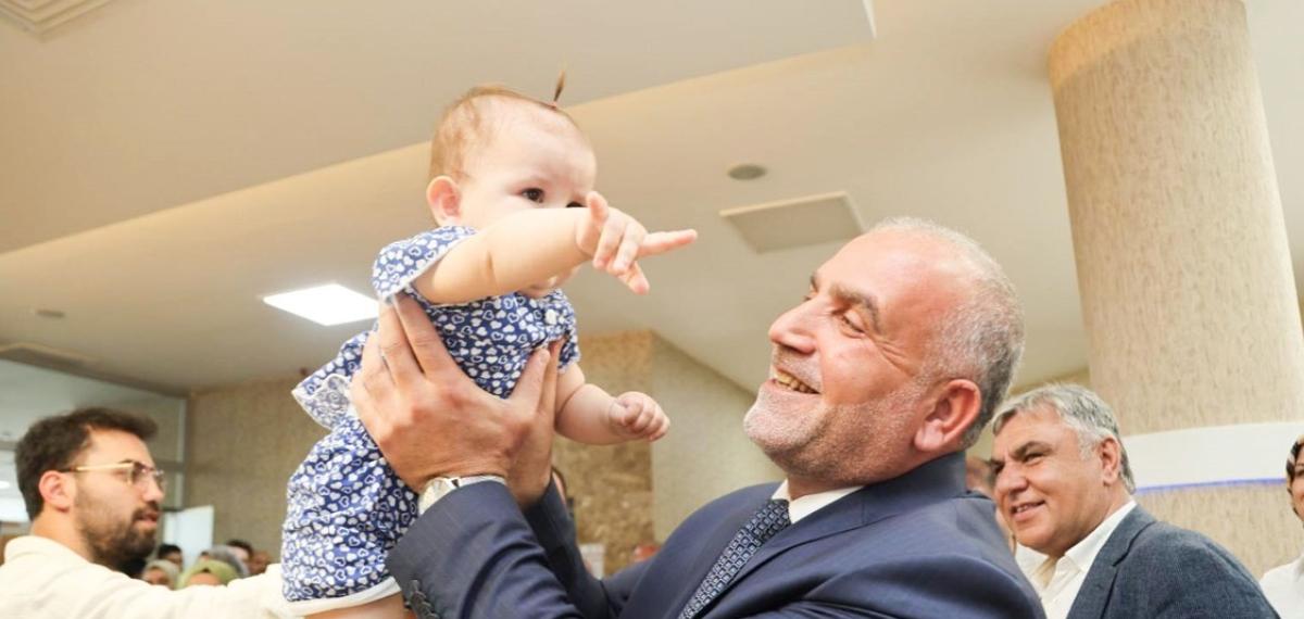 Bu İlçede Çocuk Sahibi Olan Ailelere 6 Bin TL Nakdi Destek