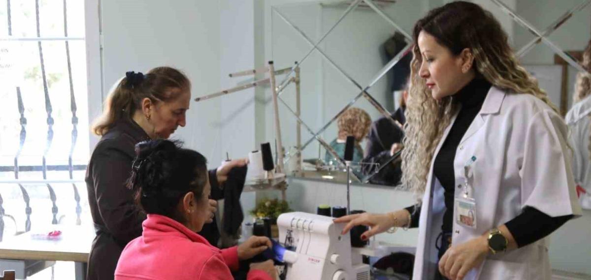 Bu Merkez Atakumlu Kadınların Güçlenmesine Öncülük Ediyor