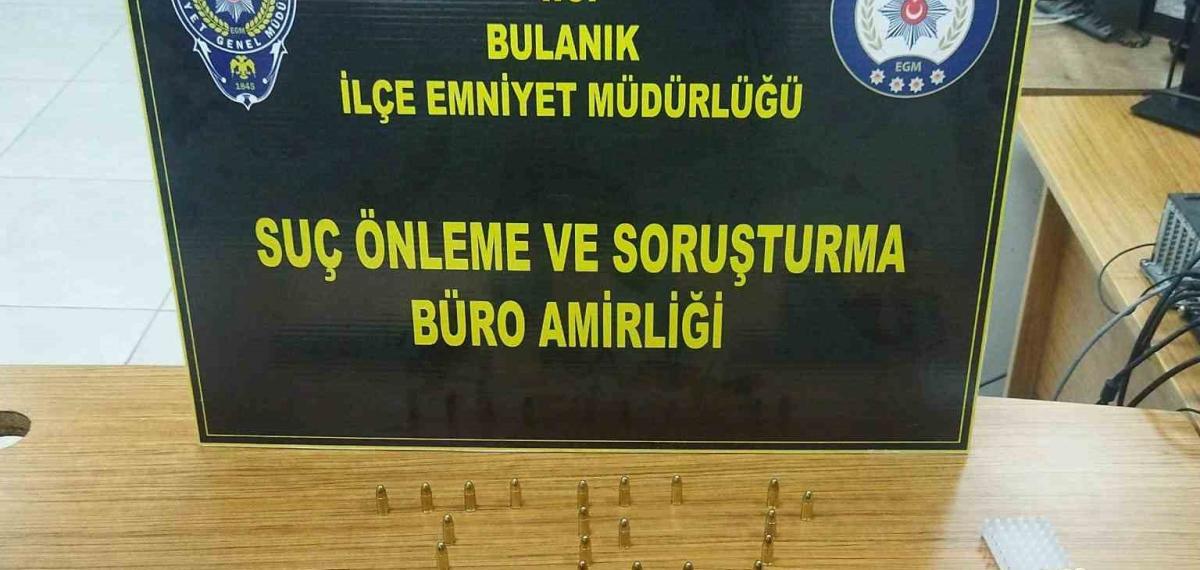 Bulanık’ta Huzur Uygulaması: Silah ve Uyuşturucu Madde Ele Geçirildi