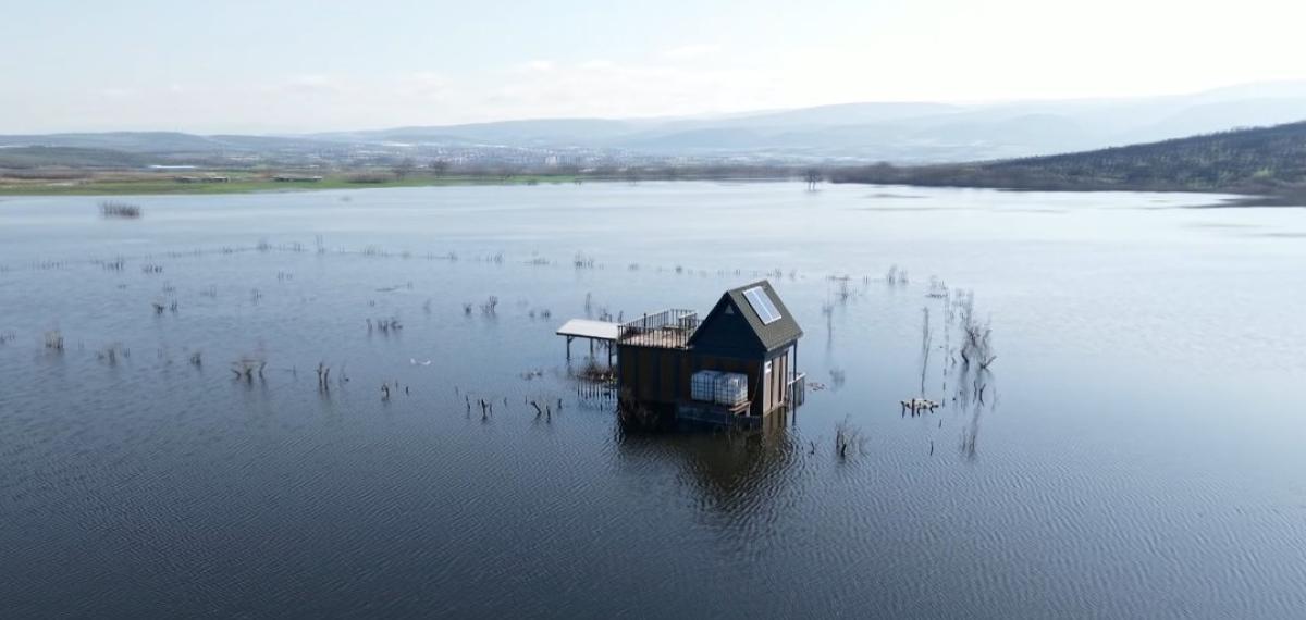 Bungalovlar, Göl Evi Oldu