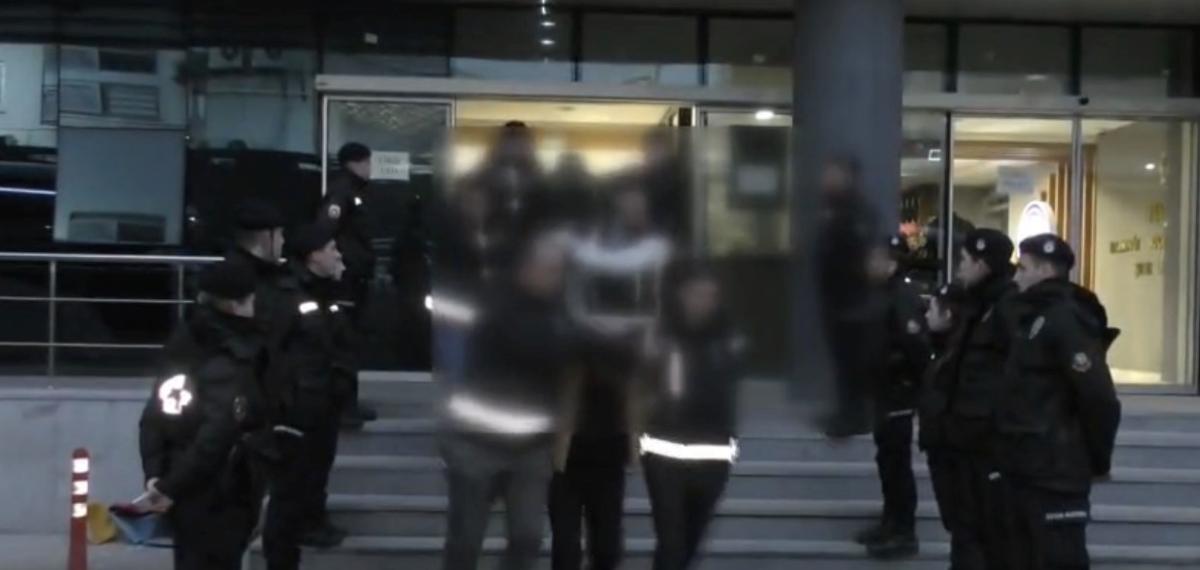 Bursa’da Dev Uyuşturucu Operasyonu : 102 Kişi Yakalandı, 84 Kişi Tutuklandı