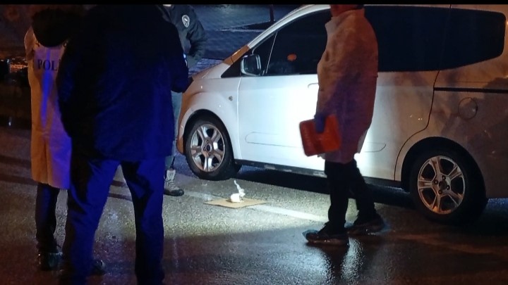 Bursa’da Film Gibi Operasyon: Pompacı Kılığıyla Yakalandılar, El Bombası ve Silah Ele Geçirildi