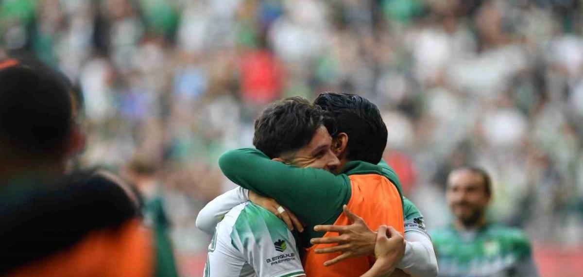 Bursaspor Sahasında Kırklarelispor’u Farklı Geçti