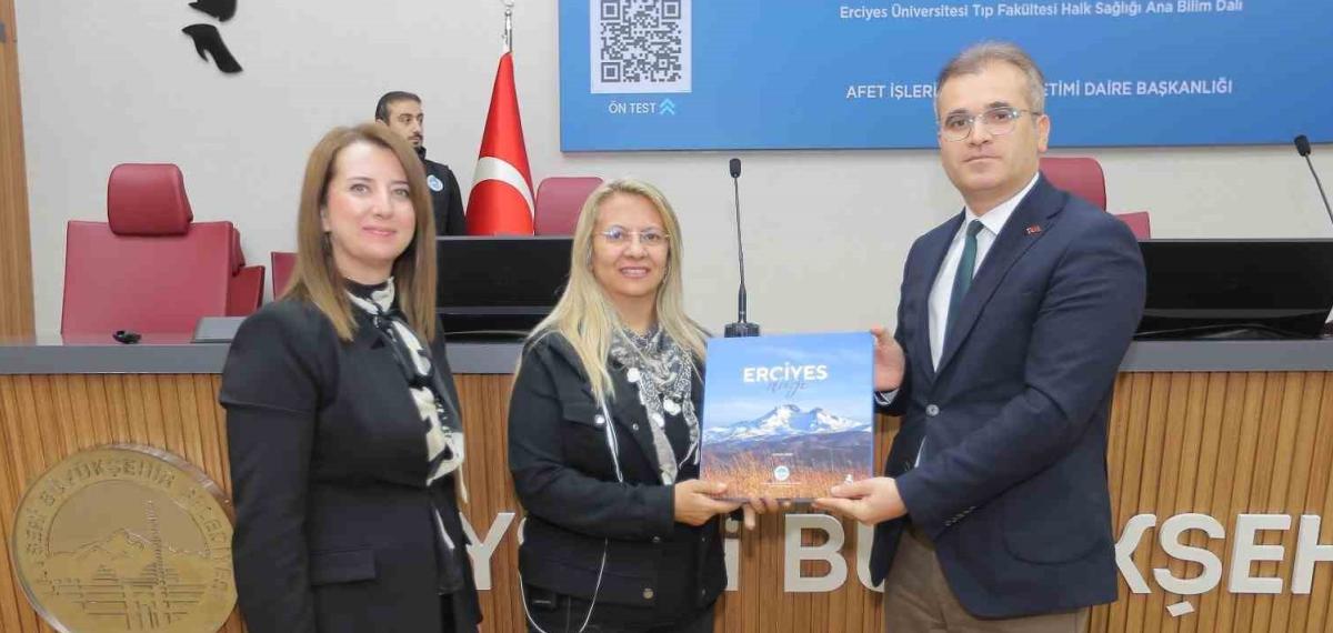 Büyükşehirden ‘Afetlerde Bulaşıcı Hastalıklardan Korunma” Eğitimi