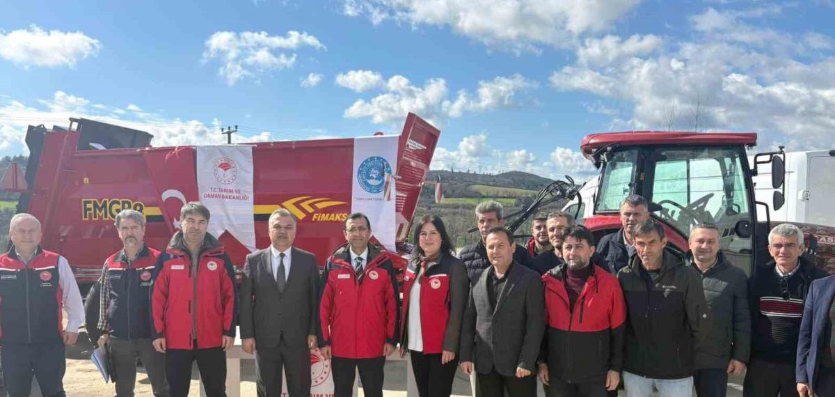 Çanakkale’de Katı Gübre Dağıtma Makinaları İşletmelere Teslim Edildi