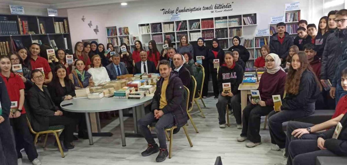 Devrek’te Kitap Bağış Kampanyası Büyük İlgi Görüyor