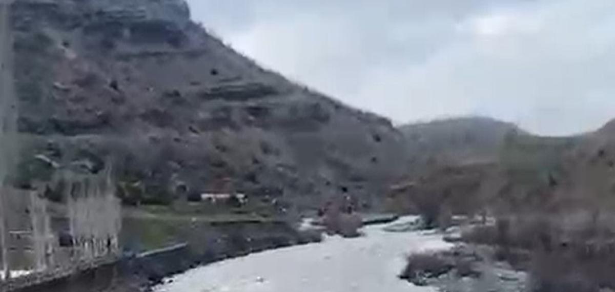 Diyarbakır’da Yağışların Ardından Şakirhan Çayı Yeniden Hayat Buldu