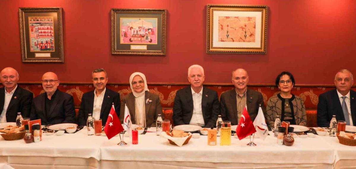 Düzce Yemekleri 138 Yıllık Restoranda Pişti