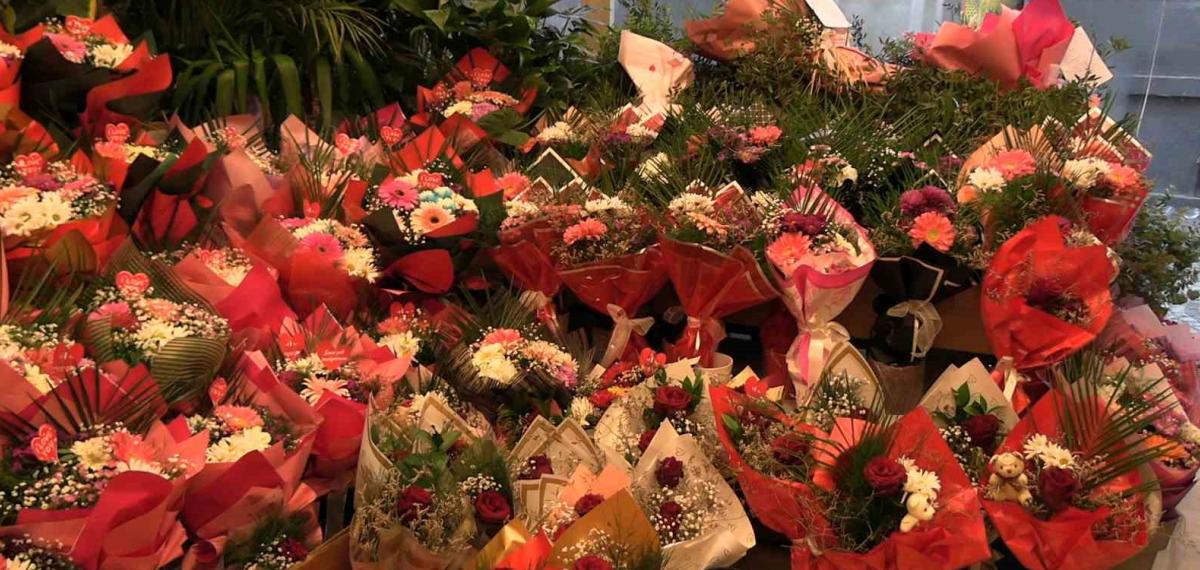 Edirne’deki Çiçekçilerde Sevgililer Günü Yoğunluğu