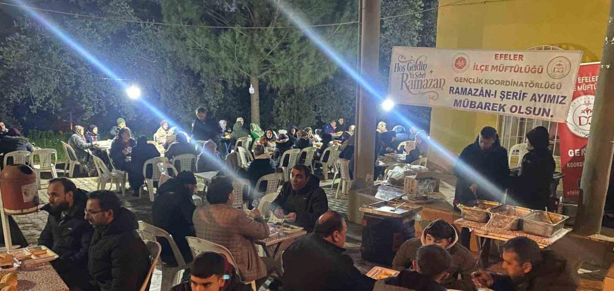 Efeler’de ’Mahallece İftardayız’ Programı Vatandaşları Buluşturdu