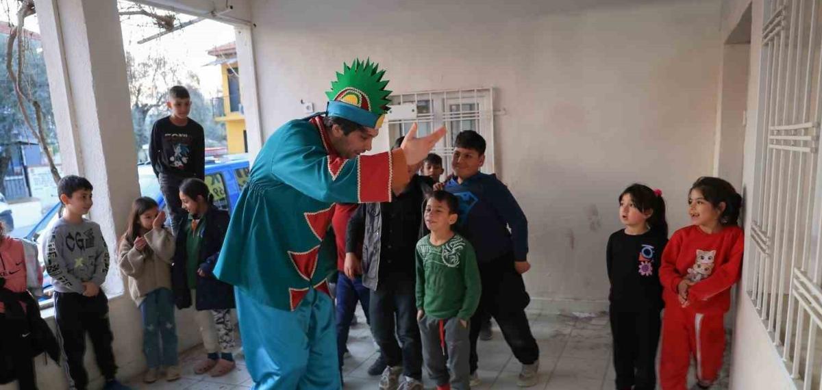 Efeler’in İftar Programlarında Çocuklar Unutulmadı