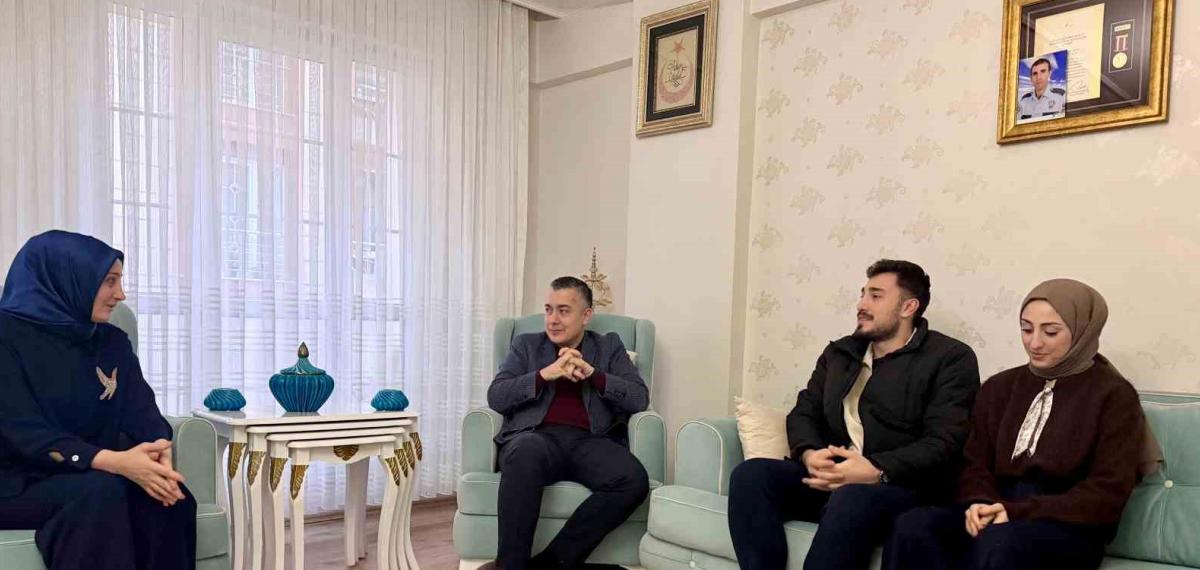 Esenyurt’ta Başkan Vekili Can Aksoy, İlk İftarını Şehit Ailesiyle Açtı