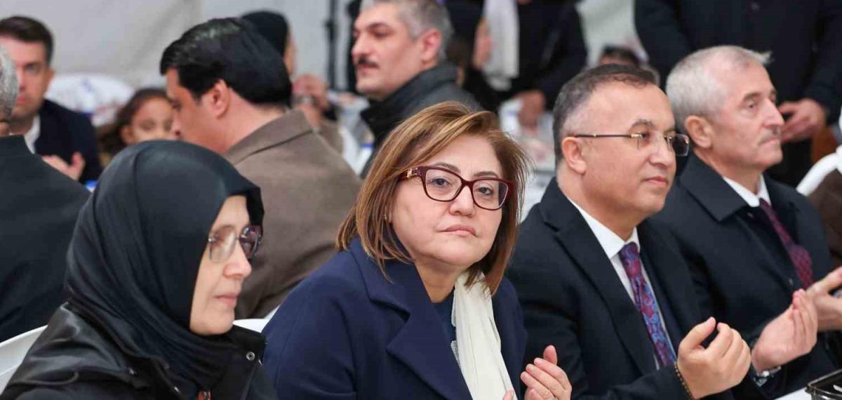 Gaziantep Büyükşehir’den Halep’te 10 Bin Kişilik İftar