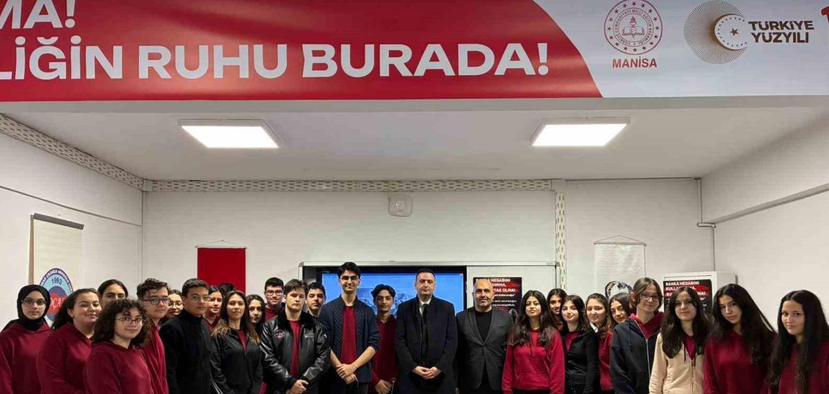 Gençlere ’Bilişim Suçları’ Uyarısı