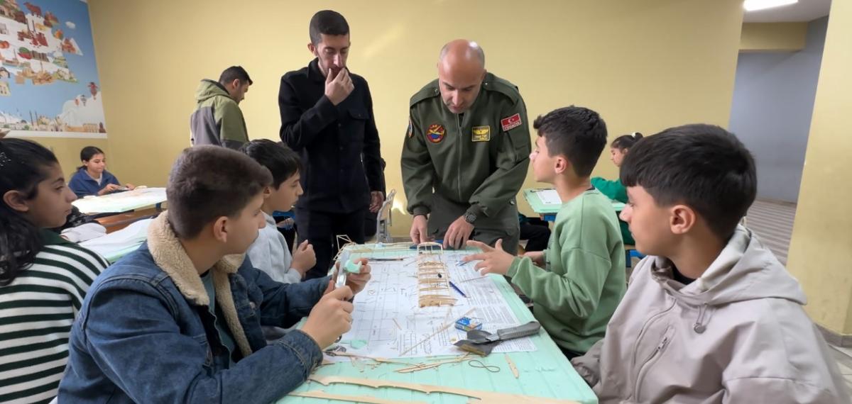 Gökyüzü Meraklıları Model Uçakla Buluştu