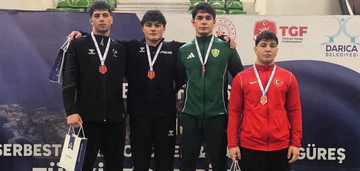 Grekoromende Denizlili Genç Türkiye Şampiyonu Oldu