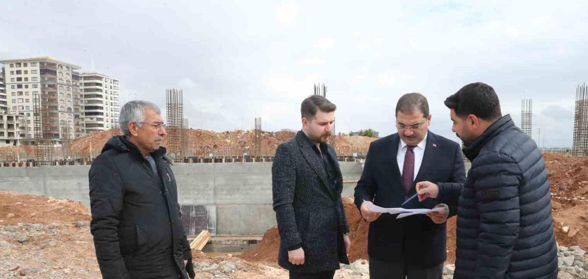 Haliliye’de Yarı Olimpik Yüzme Havuzunda Yapım Çalışmaları Sürüyor