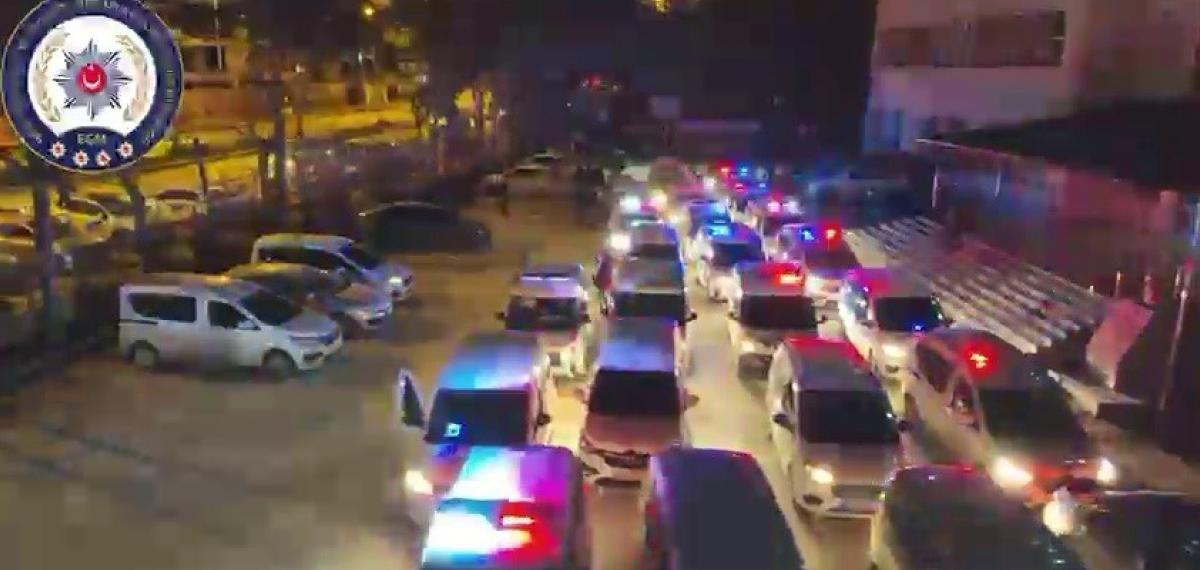 Hatay Merkezli 8 İlde ‘Gümrük Geçişinde Rüşvet’ Operasyonunda Milyonlarca TL’lik Döviz ve Silah Ele Geçirildi