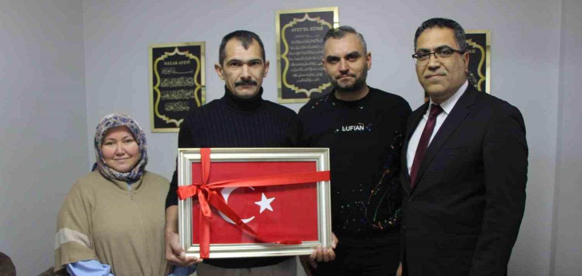 Hayatlar Kurtarıp Yeni Evini Depremzede Aileye Açan Maden İşçisi: “Felaket Olsa Yine Yardıma Koşarım”