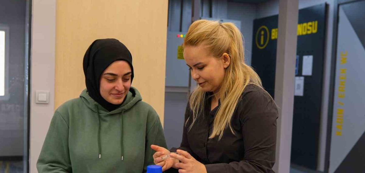 Hitit Üniversitesi Milli Teknoloji Atölyesi Kapılarını Öğrencilere Açtı