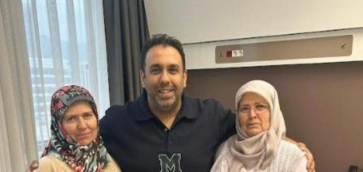 İki Kız Kardeş Kanseri Aynı Gün Yendi