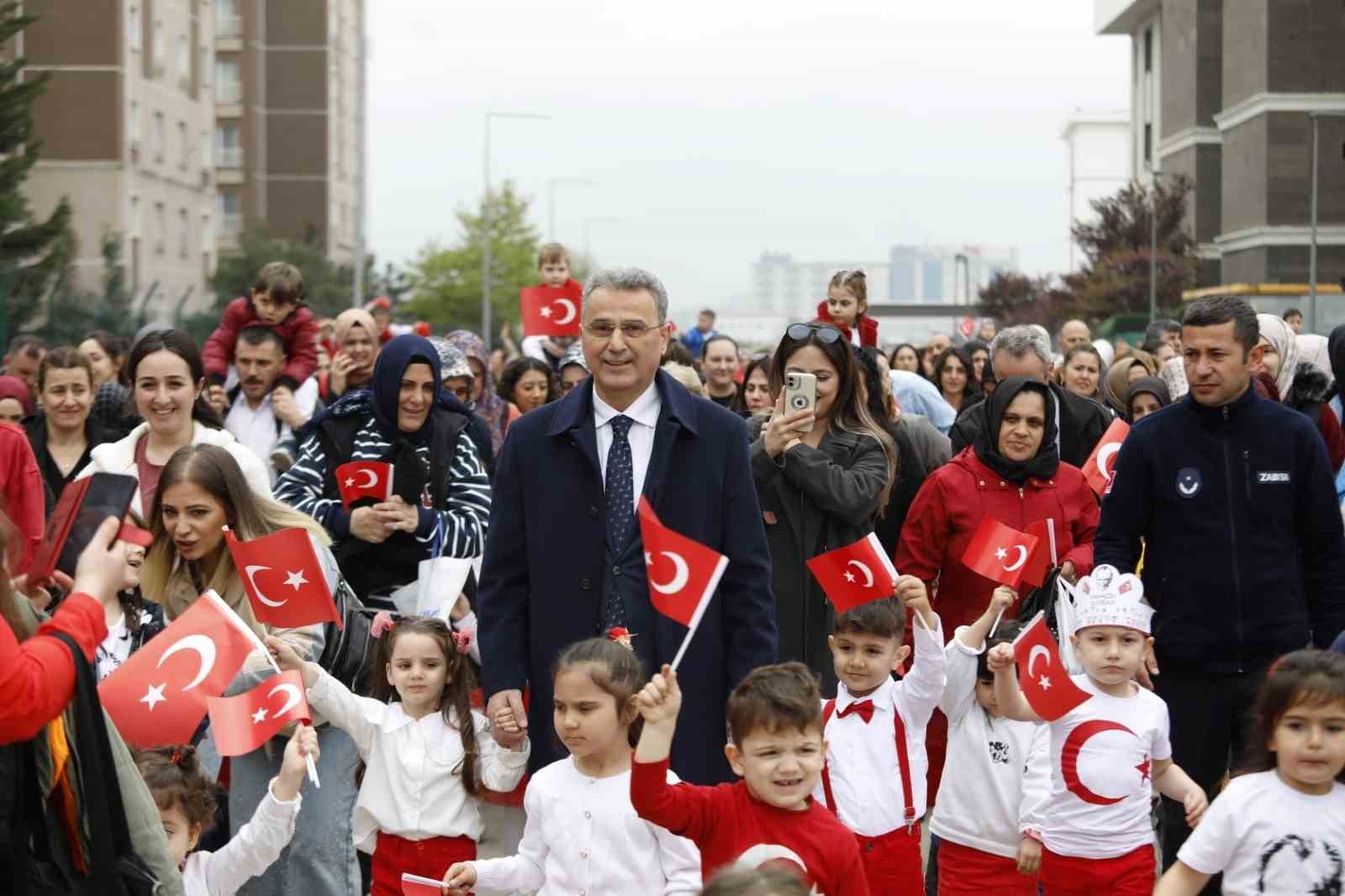 İlkadım’da Minik Yüreklerden Türk Bayrağına Büyük Sevgi