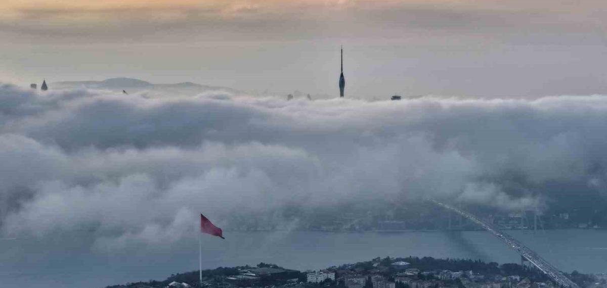 İstanbul Sisle Uyandı, Mest Eden Görüntü Havadan Görüntülendi