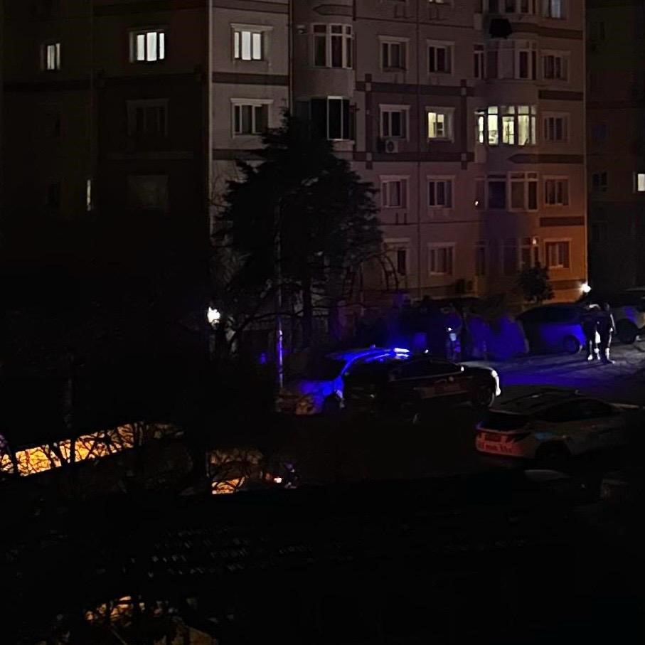 İzmir’de İşe Gitmek İçin Evden Çıkan Genç Silahlı Saldırıda Öldü