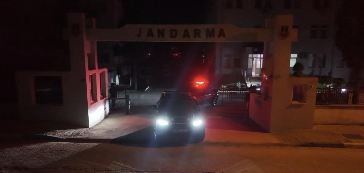 İzmir’de Yolsuzluk Operasyonunda 4 Tutuklama