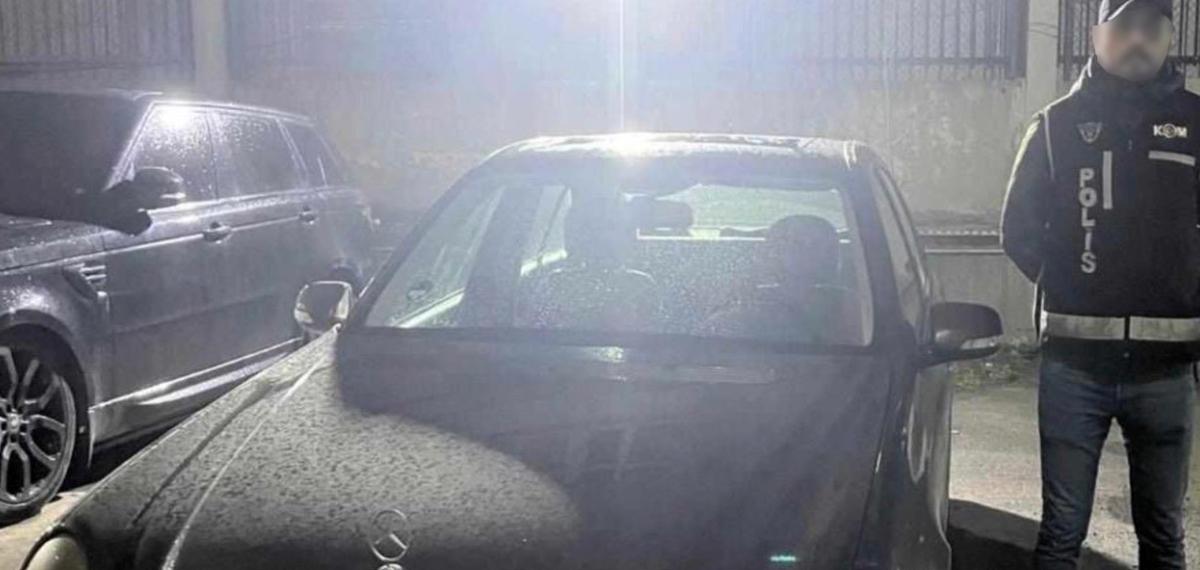 Kaçakçılık Polisi, 11 Kaçak Lüks Otomobile El Koydu