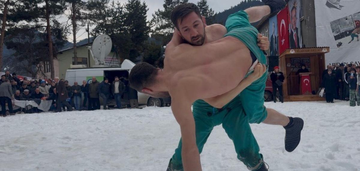 Karakucak Güreşlerinde 2 Şampiyon Birden