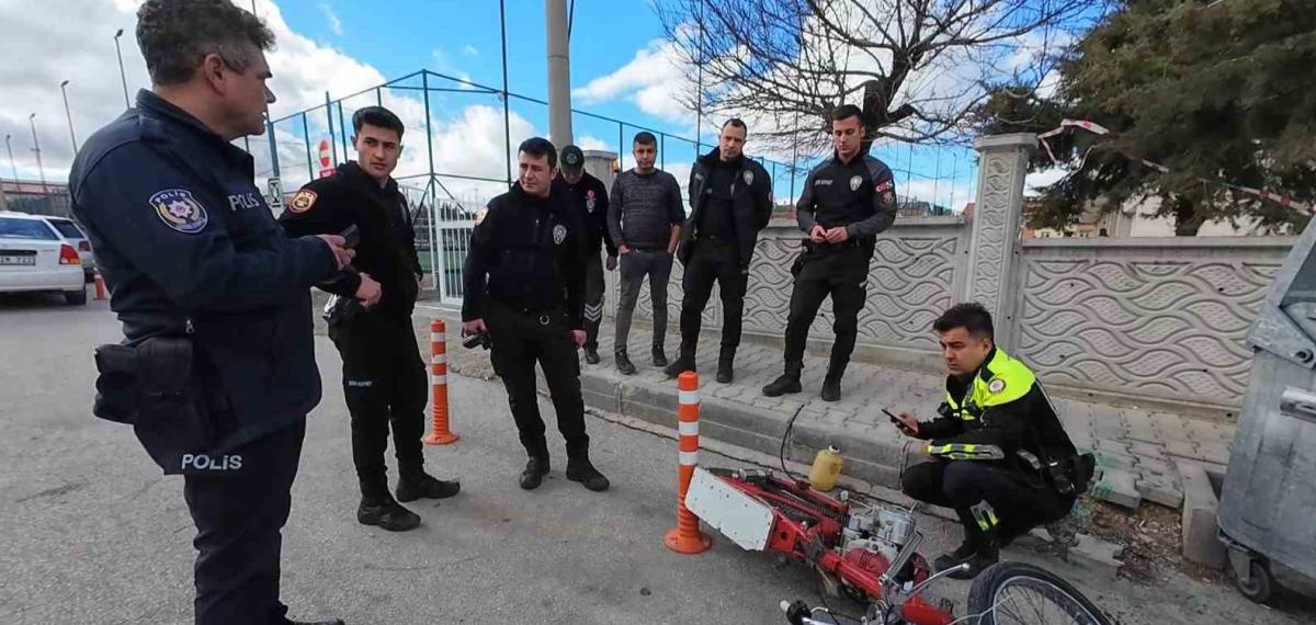 Karaman’da Motosikletin Çarptığı Polis Memuru Yaralandı