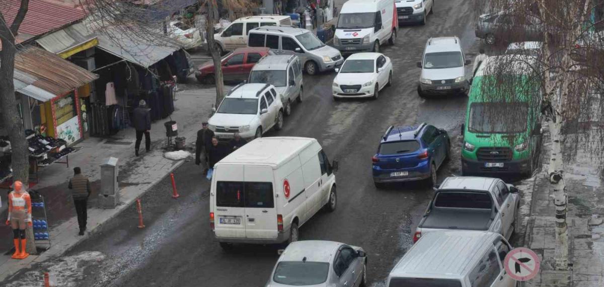 Kars’ta Araç Sayısı 54 Bin 967’ye Ulaştı, Trafikte Yoğunluk Arttı