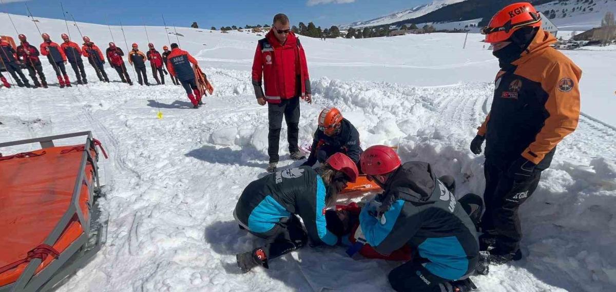 Kars’ta Nefes Kesen Çığ Tatbikatı: Ekipler Zamanla Yarıştı