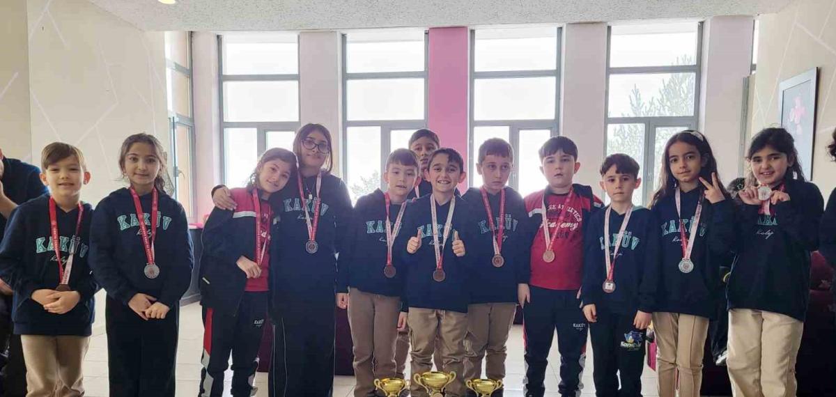 Kars’ta Strateji ve Hamle Günü: Okul Sporları Satranç Turnuvası Sona Erdi