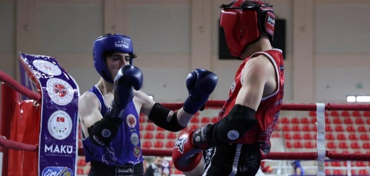 Kastamonu Üniversitesi’nden Muay Thai Şampiyonası’nda İki Türkiye İkinciliği