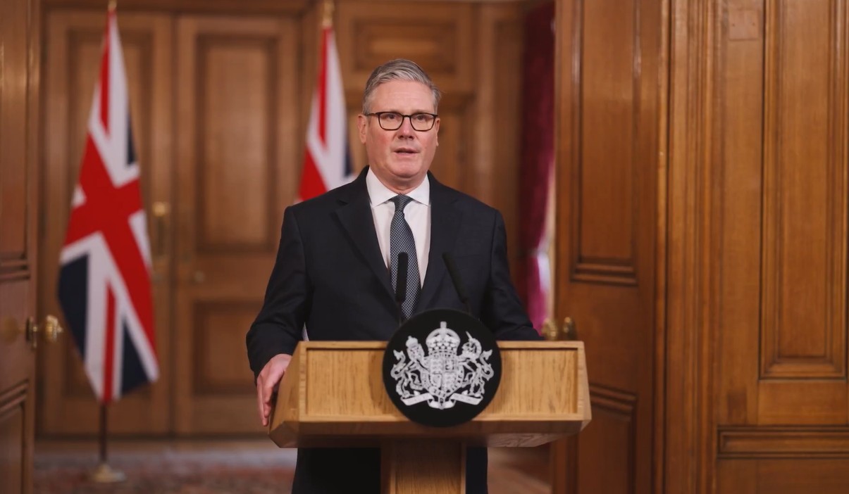 İngiltere Başbakanı Keir Starmer’dan İran Açıklaması: “Nükleer Silaha Asla İzin Verilmeyecek, Diplomasiye Dönülmeli”