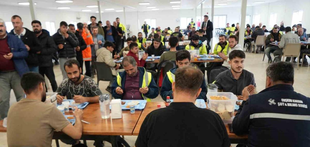 Körfezray Şantiyesinde Deprem Şehitleri Anıldı: Bölgeye 100 Milyon Liralık Destek Sağlandı