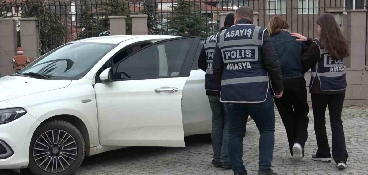 Kredi Kartlarını Kopyalayarak 2 Milyon Liradan Fazla Vurgun Yaptılar