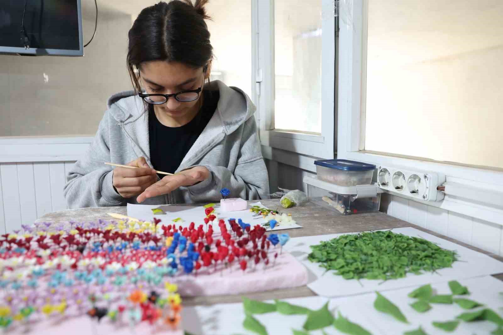 Kültür ve Sanat Evleri Gençleri Üretime Kazandırıyor